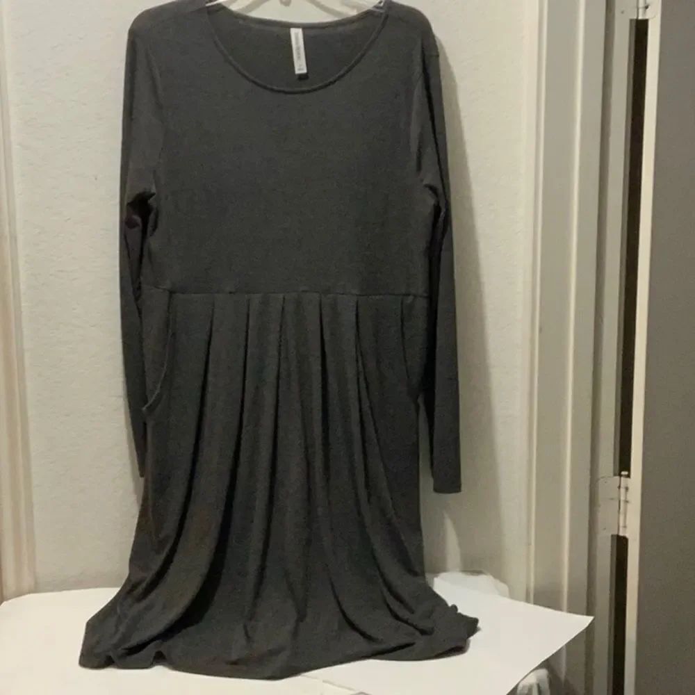 Zenana Premium long sleeve dress Gray size 1X NWOT